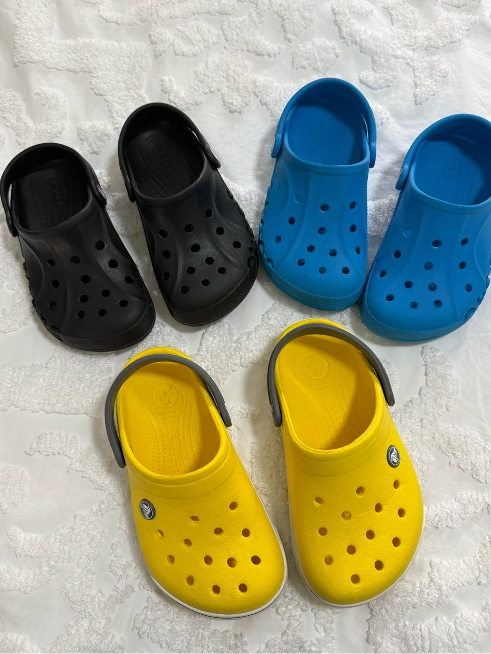 Crocs Kids Classic Clog - Black, Yellow, Blue j1